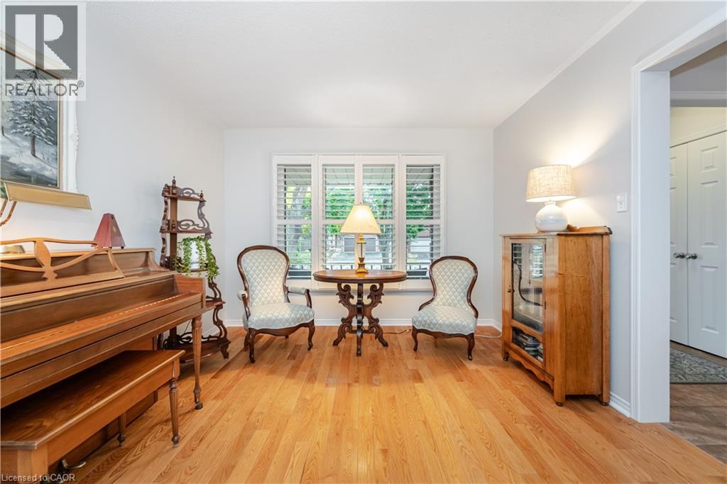 1040 Manchester Crescent, Oakville, Ontario  L6M 1G2 - Photo 8 - 40780549