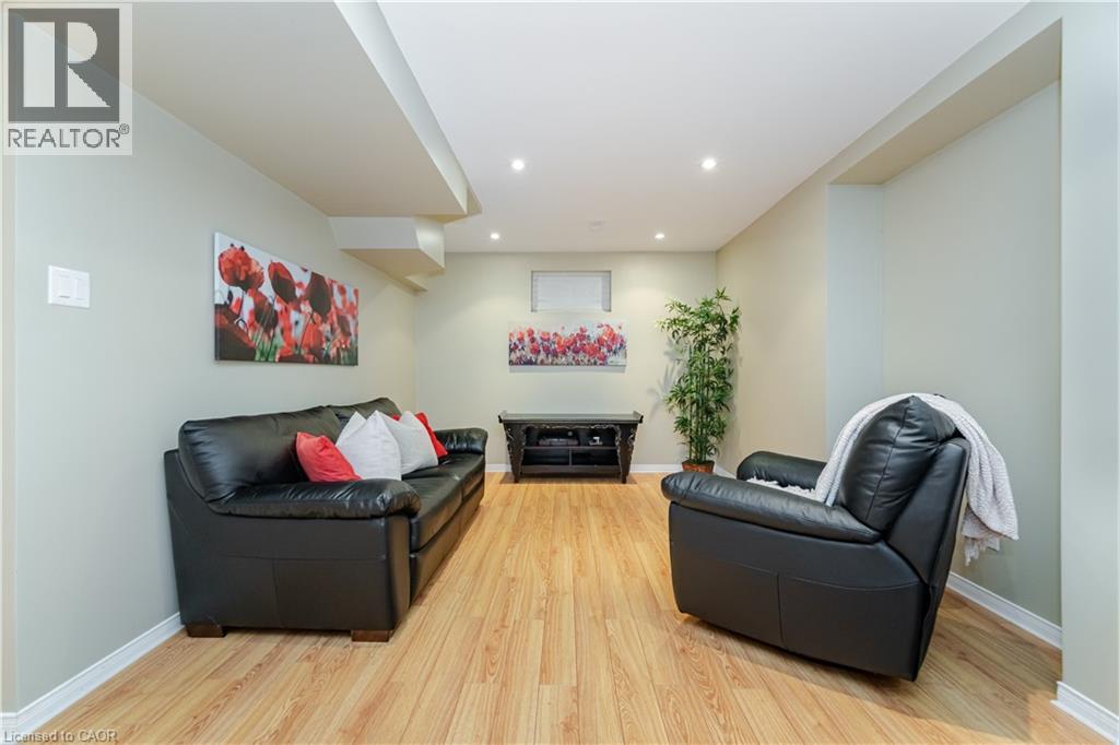 1040 Manchester Crescent, Oakville, Ontario  L6M 1G2 - Photo 40 - 40780549