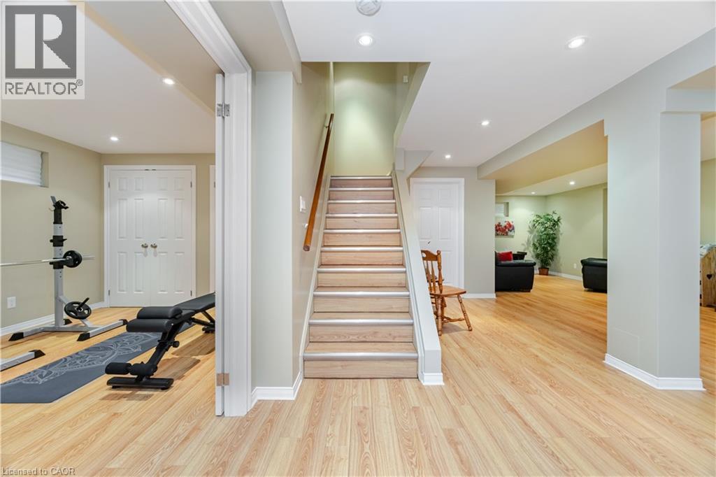 1040 Manchester Crescent, Oakville, Ontario  L6M 1G2 - Photo 35 - 40780549