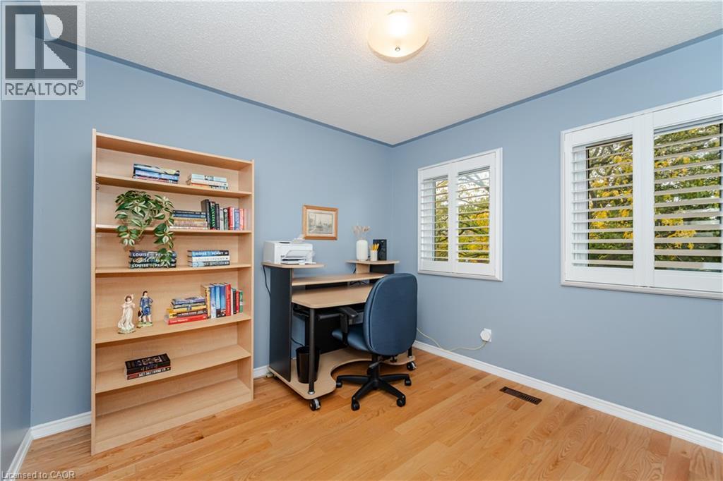 1040 Manchester Crescent, Oakville, Ontario  L6M 1G2 - Photo 32 - 40780549