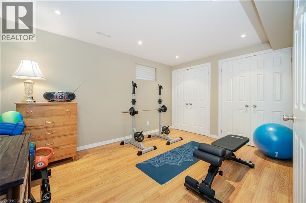 1040 Manchester Crescent, Oakville, Ontario  L6M 1G2 - Photo 41 - 40780549