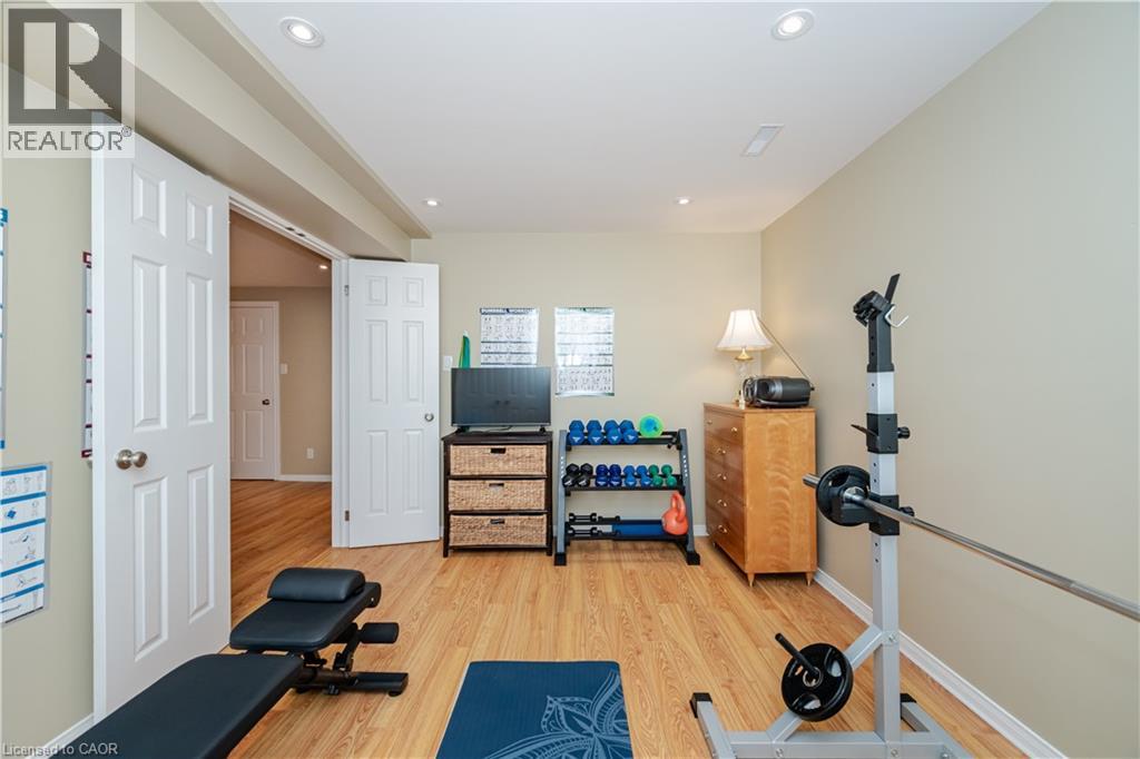 1040 Manchester Crescent, Oakville, Ontario  L6M 1G2 - Photo 42 - 40780549