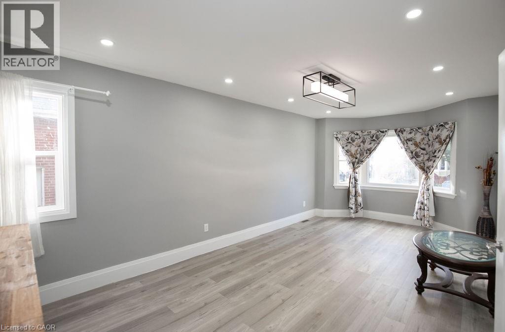 25 West 3rd Street, Hamilton, Ontario  L9C 3J8 - Photo 12 - 40781170