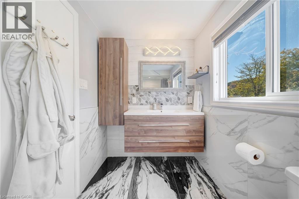 22 Pleasant Grove Terrace, Grimsby, Ontario  L3M 5G8 - Photo 18 - 40783684