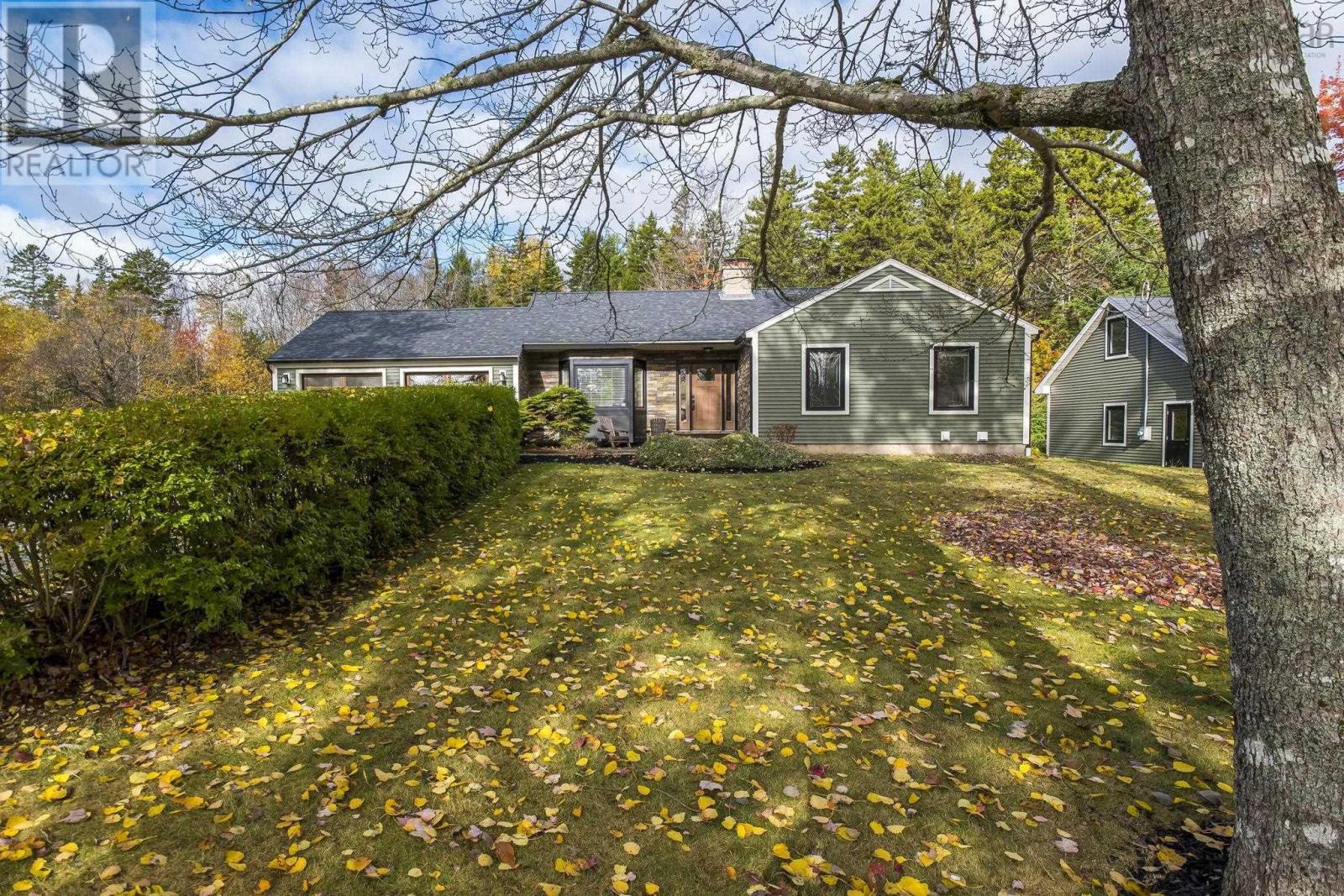 16 Canavan Drive, Lakelands, Nova Scotia