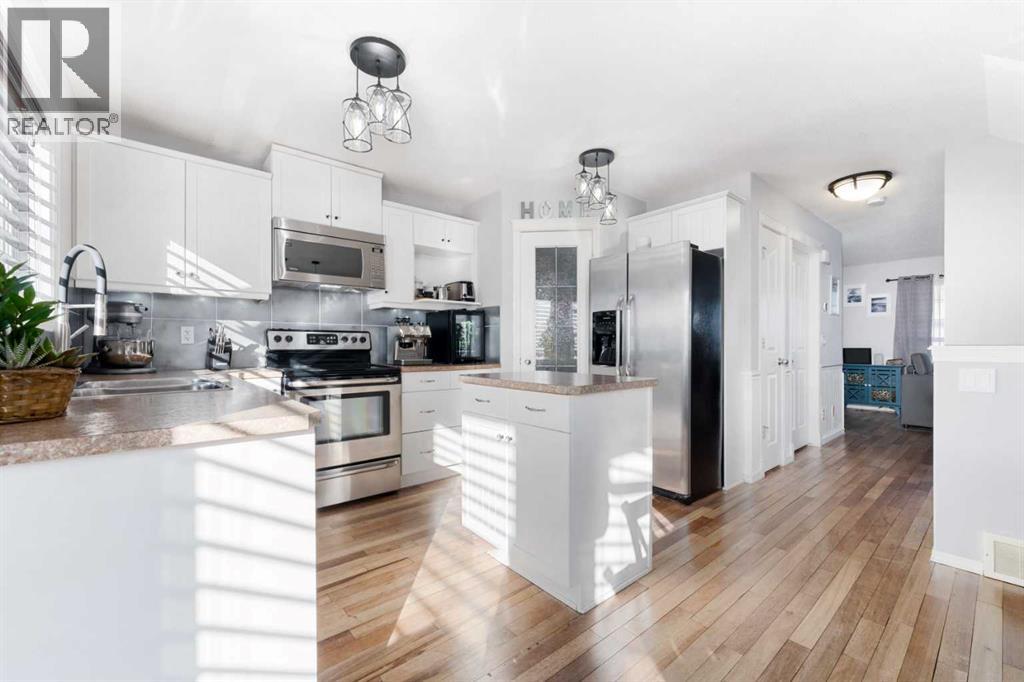 114 Silverado Saddle Crescent Sw, Calgary, Alberta  T2X 0H6 - Photo 8 - A2266108