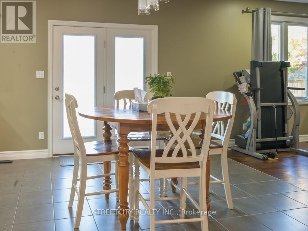 1366 Kains Woods Terrace, London South, Ontario  N6K 4Z7 - Photo 6 - X12502368