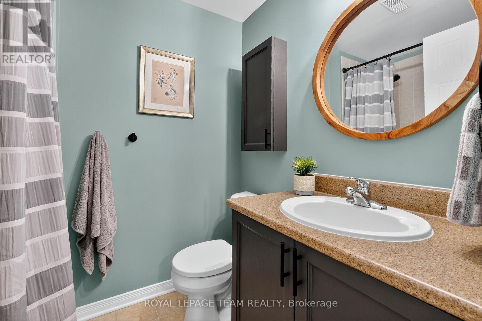 548 Lakeridge Drive Ne, Ottawa, Ontario  K4A 0H5 - Photo 34 - X12502344