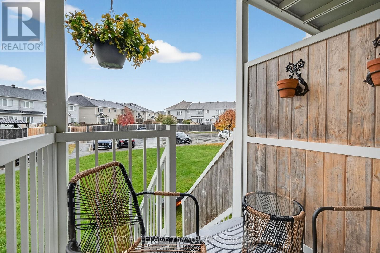 548 Lakeridge Drive Ne, Ottawa, Ontario  K4A 0H5 - Photo 38 - X12502344