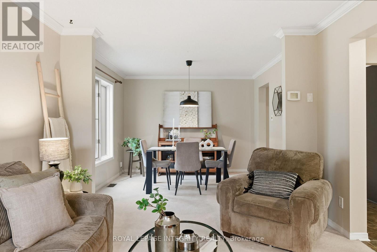 33 Wiltshire Circle, Ottawa, Ontario  K2J 4L1 - Photo 12 - X12502424