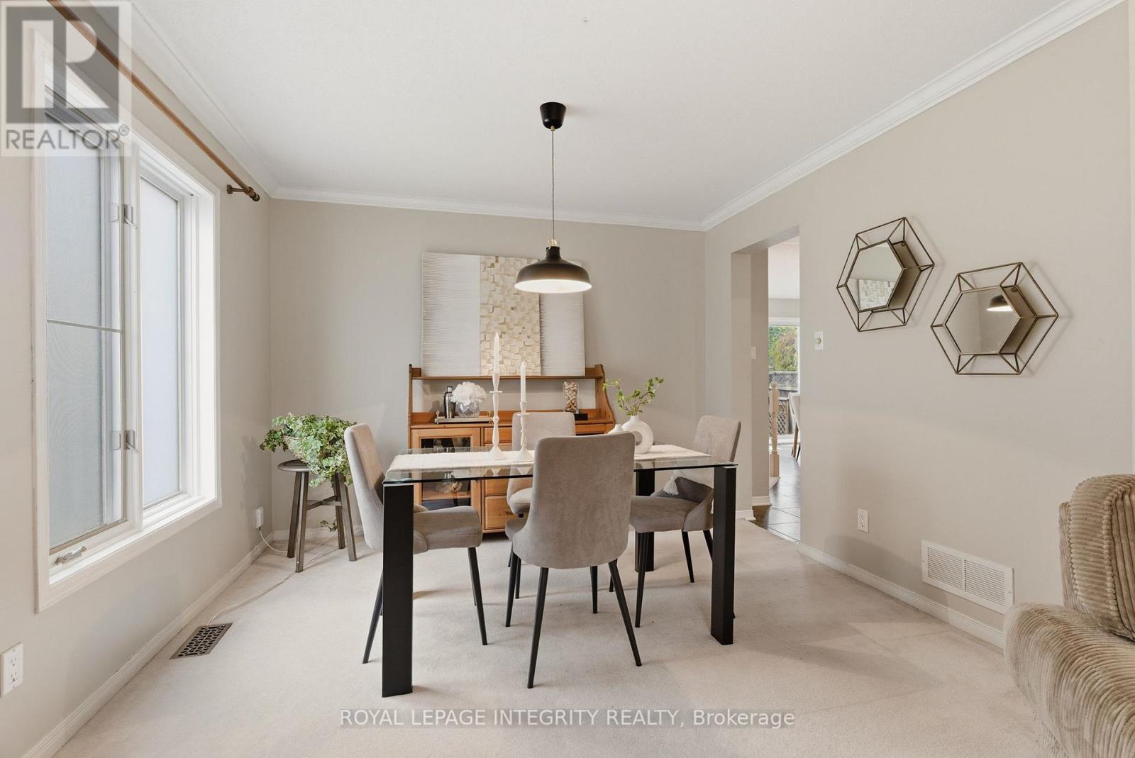 33 Wiltshire Circle, Ottawa, Ontario  K2J 4L1 - Photo 13 - X12502424