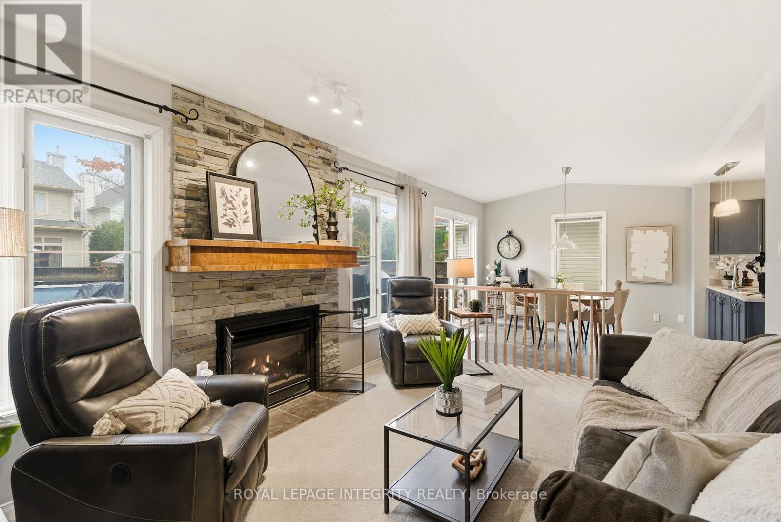 33 Wiltshire Circle, Ottawa, Ontario  K2J 4L1 - Photo 17 - X12502424