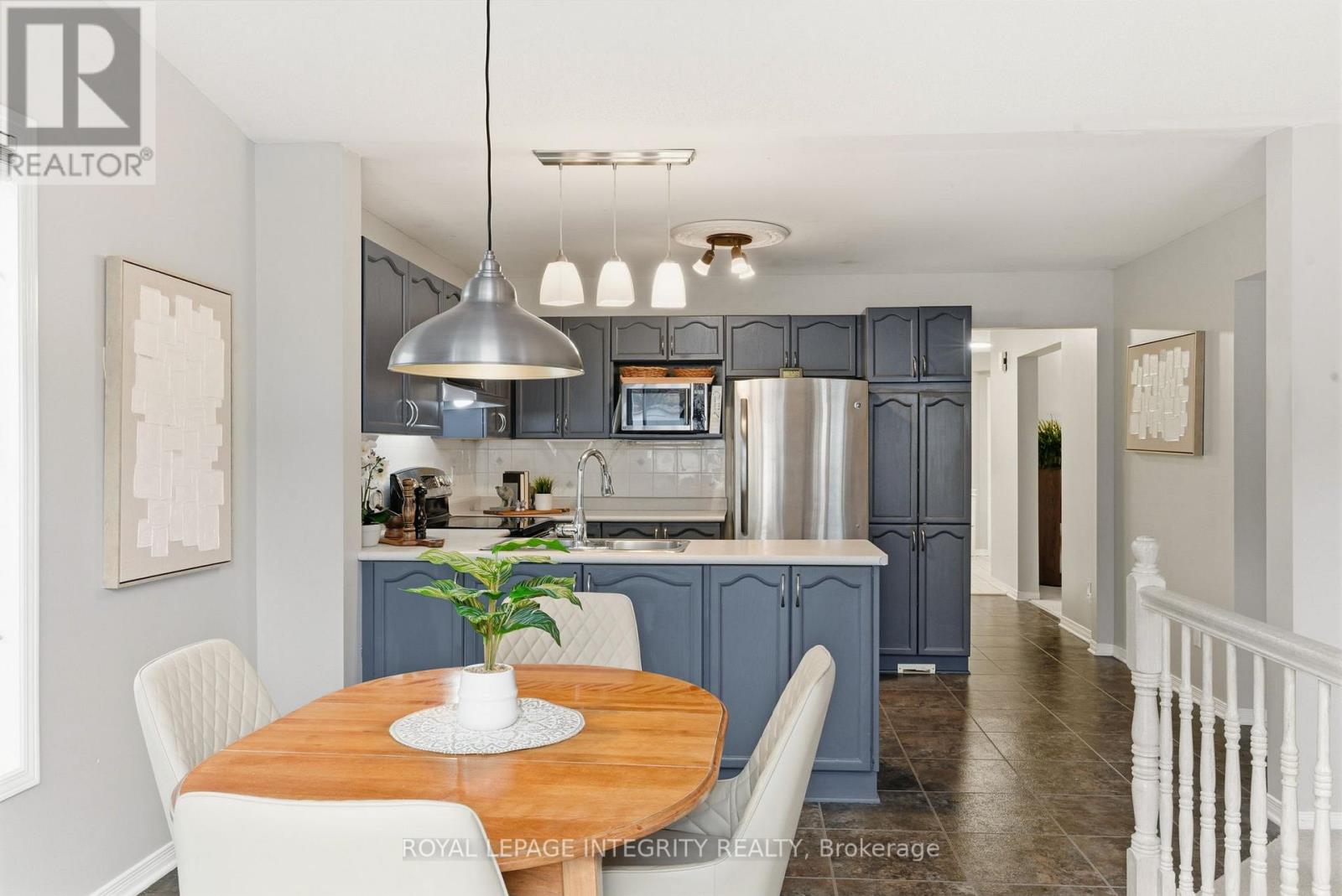 33 Wiltshire Circle, Ottawa, Ontario  K2J 4L1 - Photo 20 - X12502424