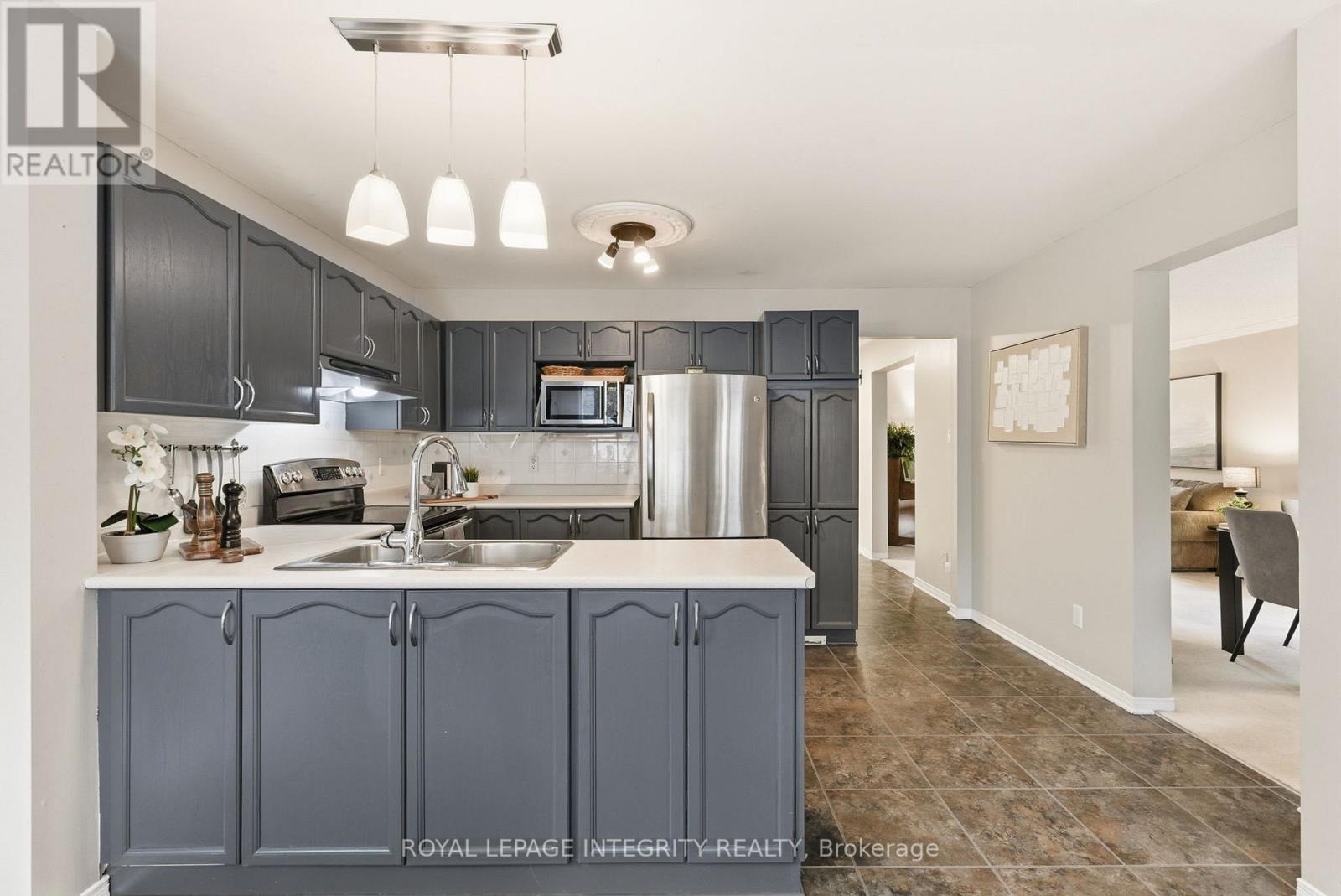 33 Wiltshire Circle, Ottawa, Ontario  K2J 4L1 - Photo 24 - X12502424