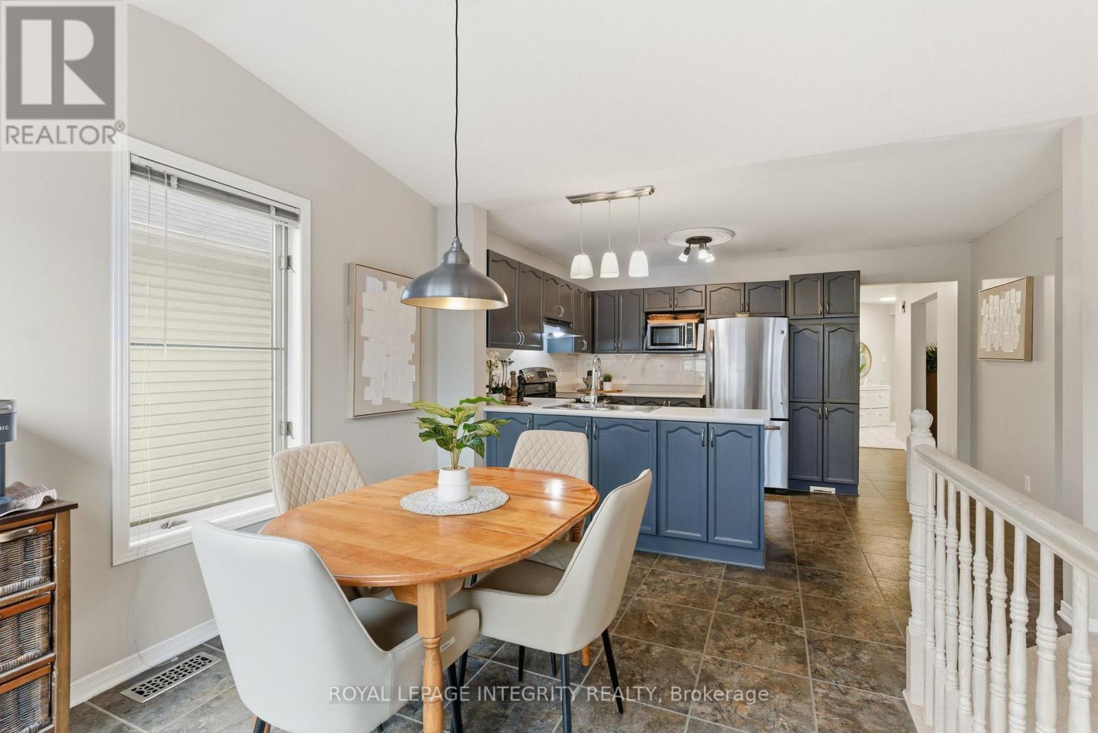 33 Wiltshire Circle, Ottawa, Ontario  K2J 4L1 - Photo 28 - X12502424