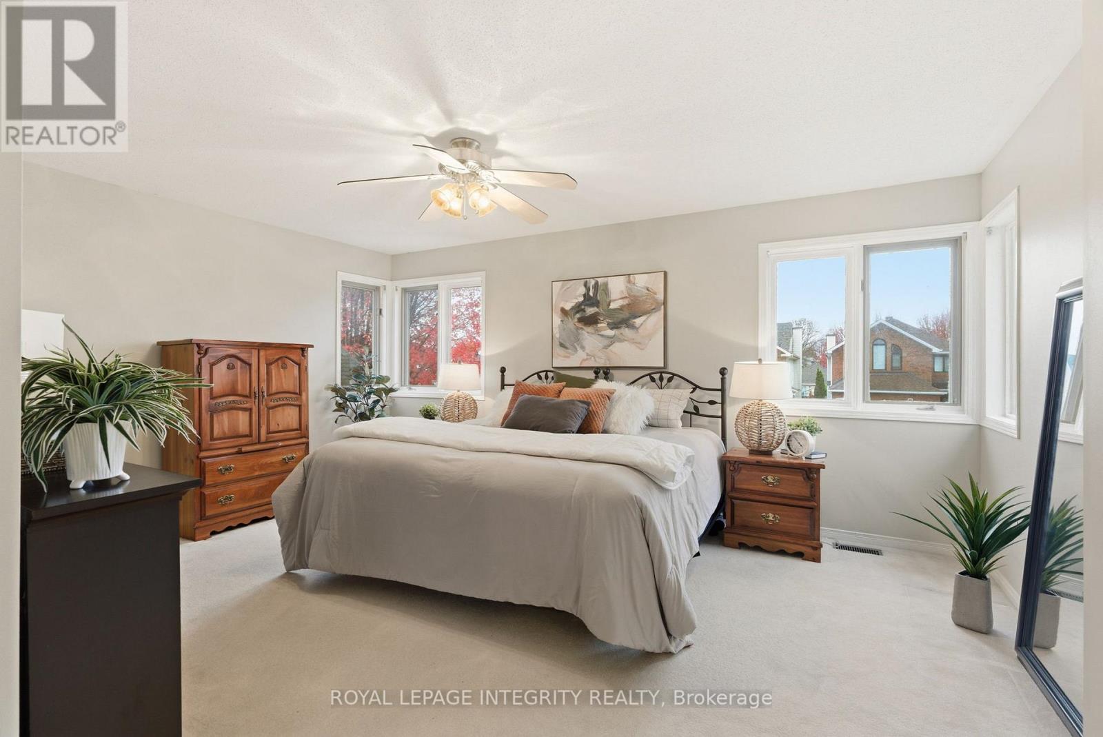 33 Wiltshire Circle, Ottawa, Ontario  K2J 4L1 - Photo 32 - X12502424