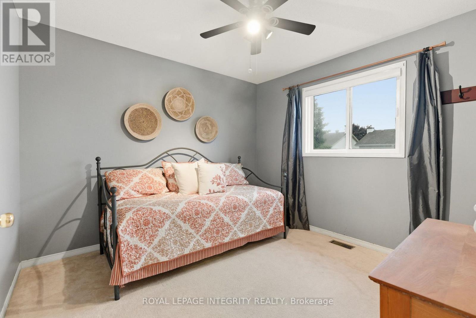 33 Wiltshire Circle, Ottawa, Ontario  K2J 4L1 - Photo 41 - X12502424