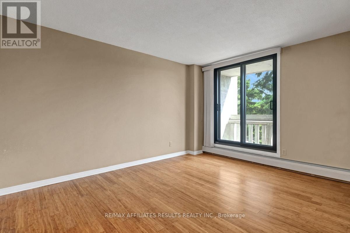 304 - 415 Greenview Avenue, Ottawa, Ontario  K2B 8G5 - Photo 23 - X12502456