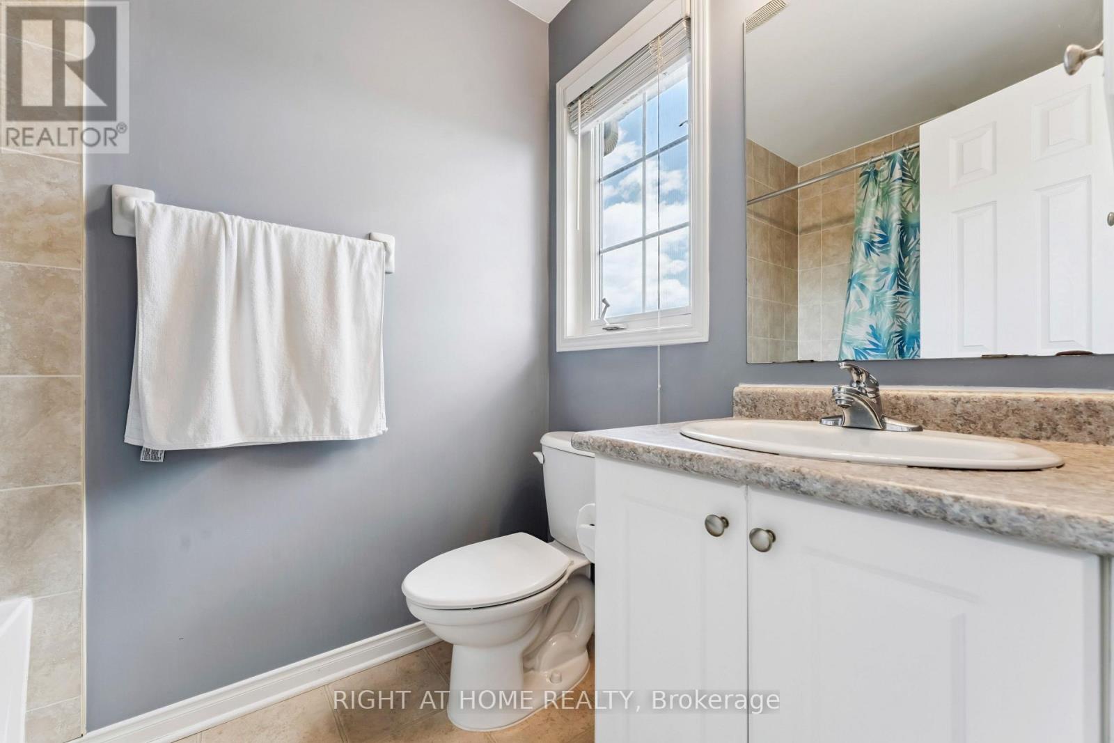 142 Lokoya Street, Ottawa, Ontario  K2S 0J4 - Photo 16 - X12502464