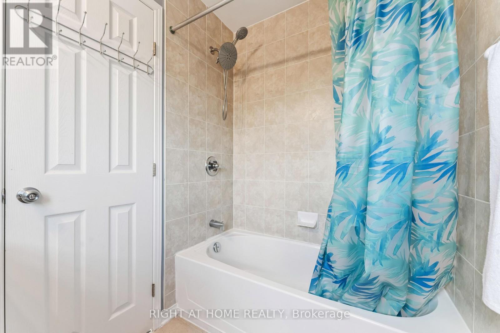 142 Lokoya Street, Ottawa, Ontario  K2S 0J4 - Photo 17 - X12502464