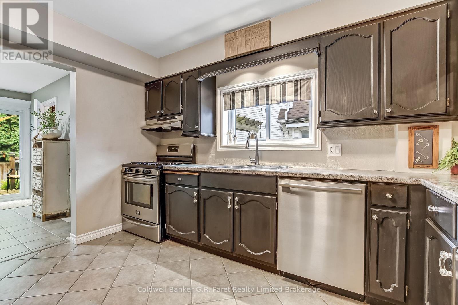 93 King Lane, Norfolk, Ontario  N3Y 3Z6 - Photo 5 - X12502436