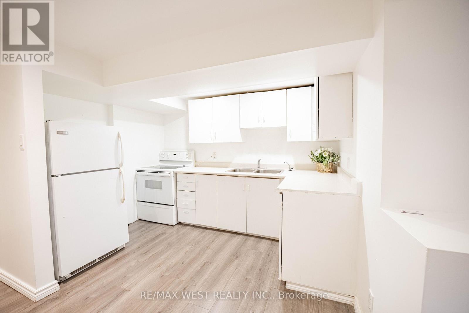 Basement - 235 Pleasant Avenue, Toronto, Ontario  M2M 1M6 - Photo 5 - C12502218