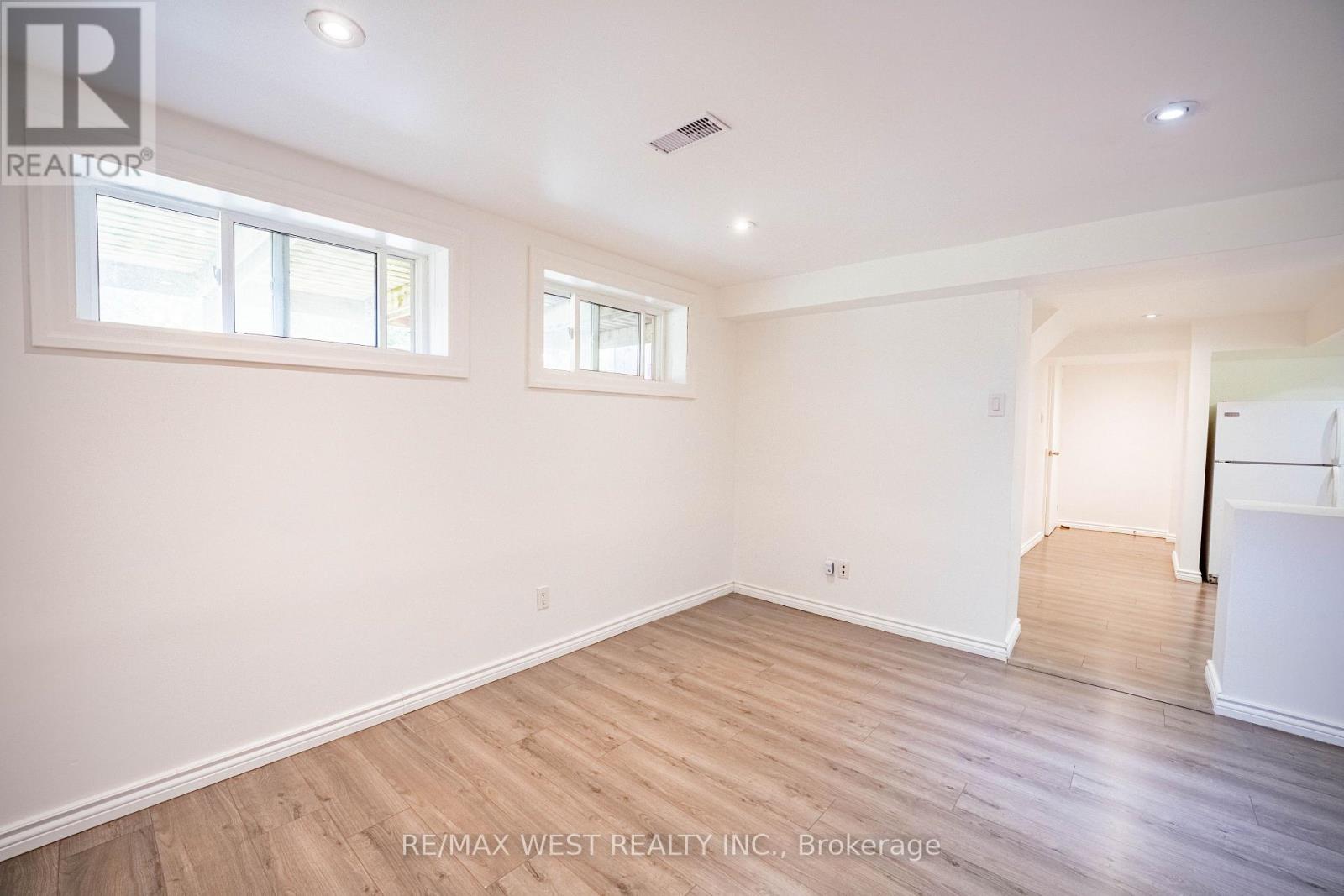 Basement - 235 Pleasant Avenue, Toronto, Ontario  M2M 1M6 - Photo 9 - C12502218