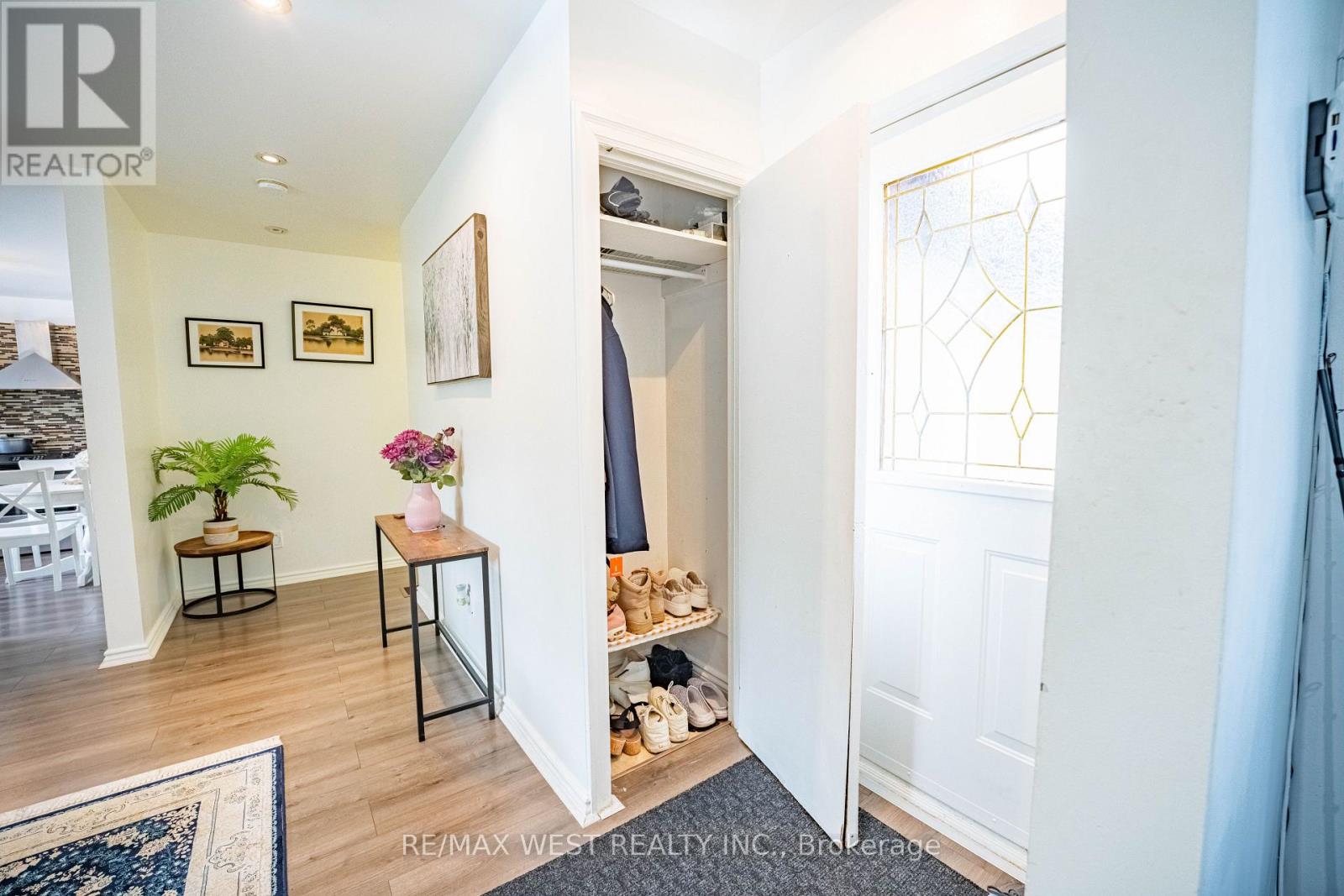 Upper - 235 Pleasant Avenue, Toronto, Ontario  M2M 1M6 - Photo 13 - C12502224