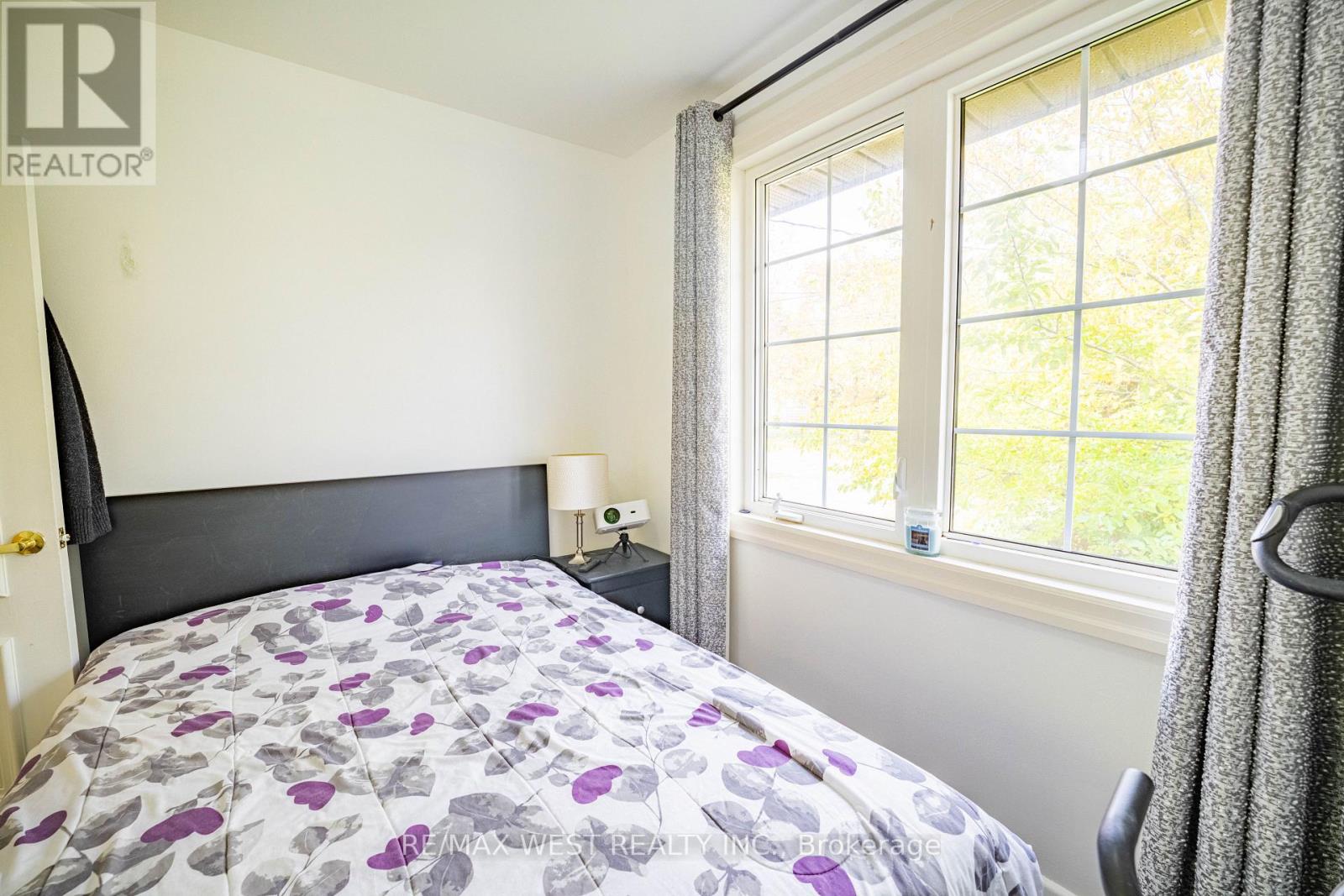 Upper - 235 Pleasant Avenue, Toronto, Ontario  M2M 1M6 - Photo 20 - C12502224