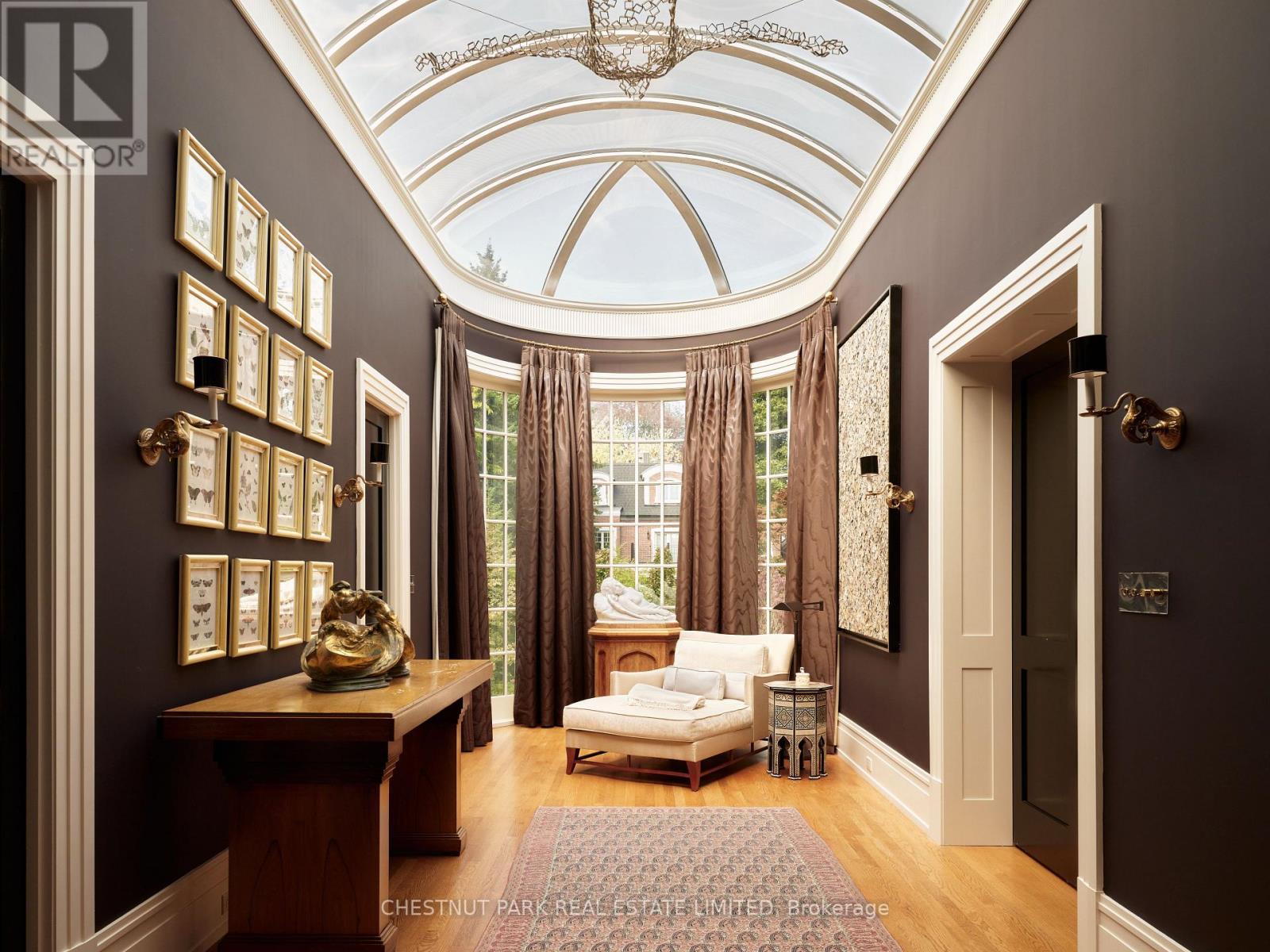 10 Shorncliffe Avenue, Toronto, Ontario  M4V 1T1 - Photo 16 - C12502300