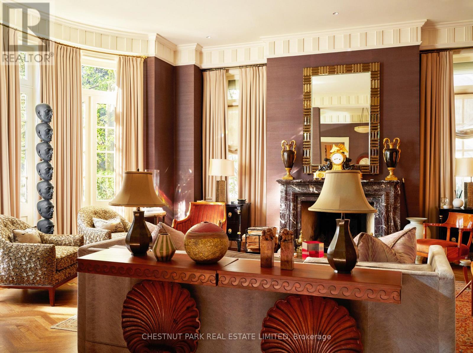 10 Shorncliffe Avenue, Toronto, Ontario  M4V 1T1 - Photo 2 - C12502300