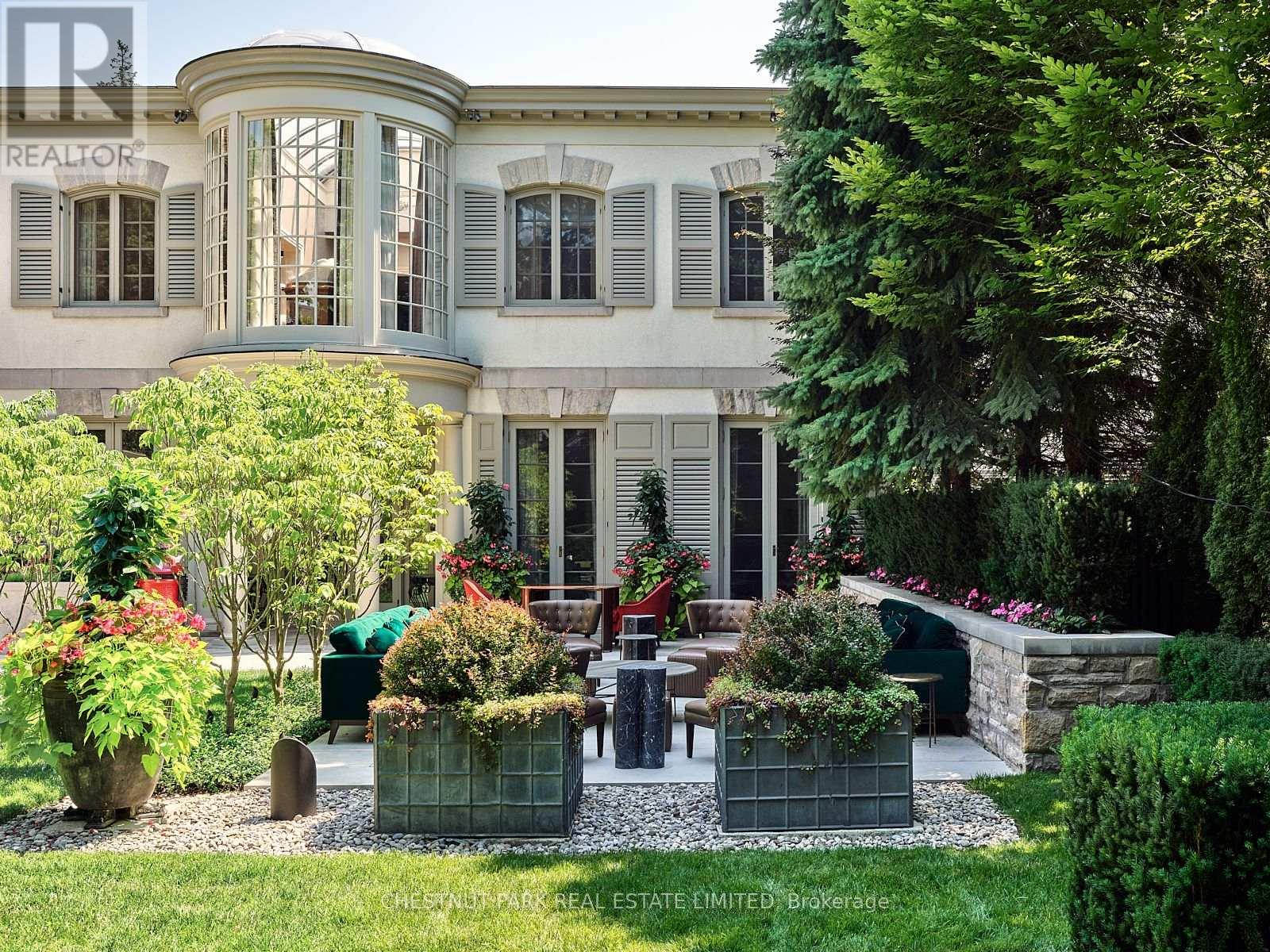 10 Shorncliffe Avenue, Toronto, Ontario  M4V 1T1 - Photo 39 - C12502300