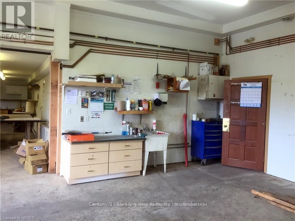 2822 Highway 17 E, East Ferris (Corbeil), Ontario  P0H 1K0 - Photo 12 - X12502466