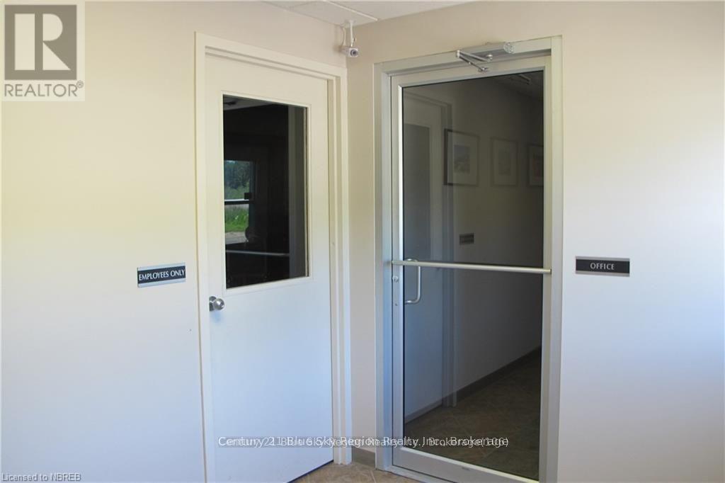 2822 Highway 17 E, East Ferris (Corbeil), Ontario  P0H 1K0 - Photo 4 - X12502466