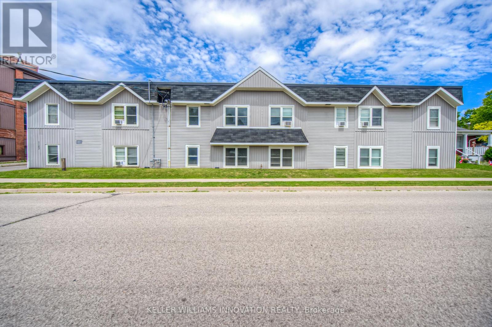 1123 Queenston Road, Cambridge, Ontario  N3H 3L1 - Photo 2 - X12270981