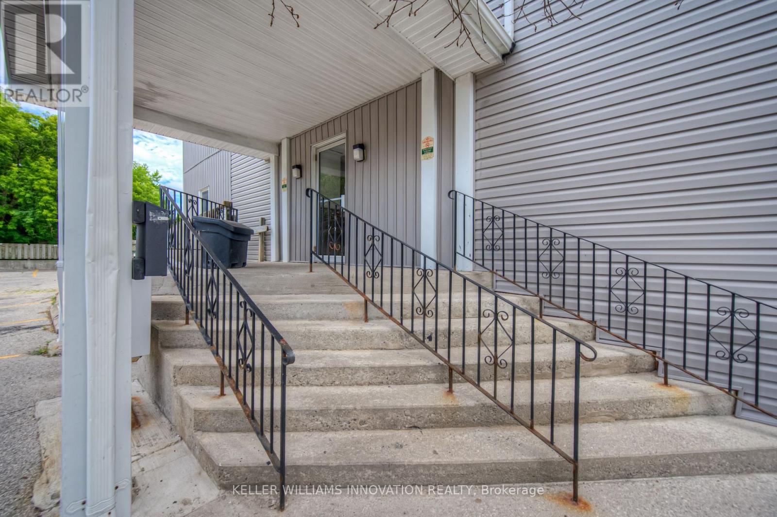 1123 Queenston Road, Cambridge, Ontario  N3H 3L1 - Photo 8 - X12270981