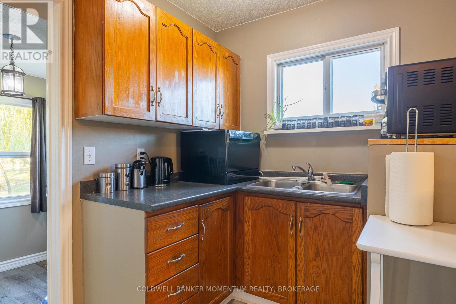 1050 Turner Road, Thorold (Port Robinson), Ontario  L2H 2Y6 - Photo 14 - X12502314