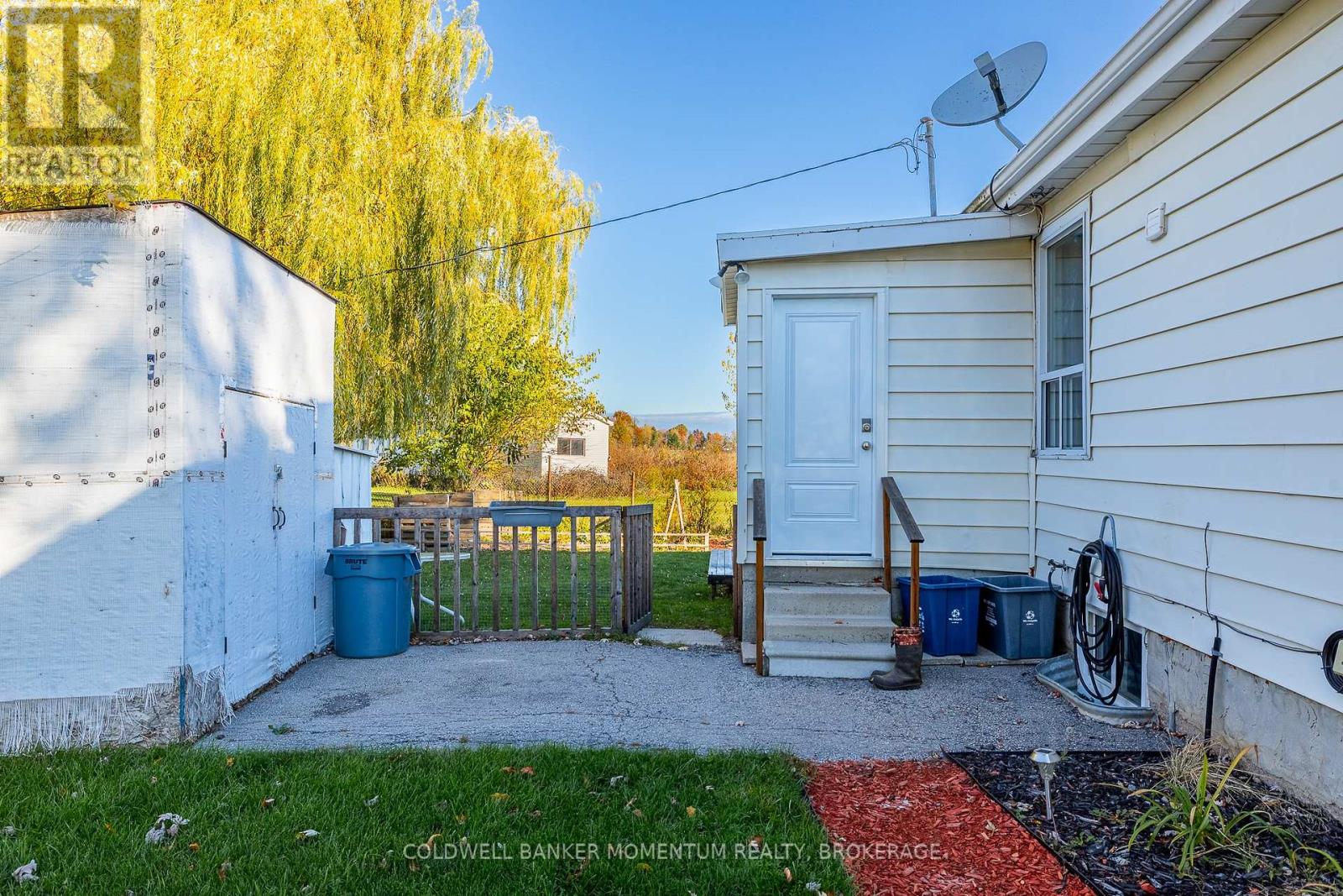 1050 Turner Road, Thorold (Port Robinson), Ontario  L2H 2Y6 - Photo 3 - X12502314