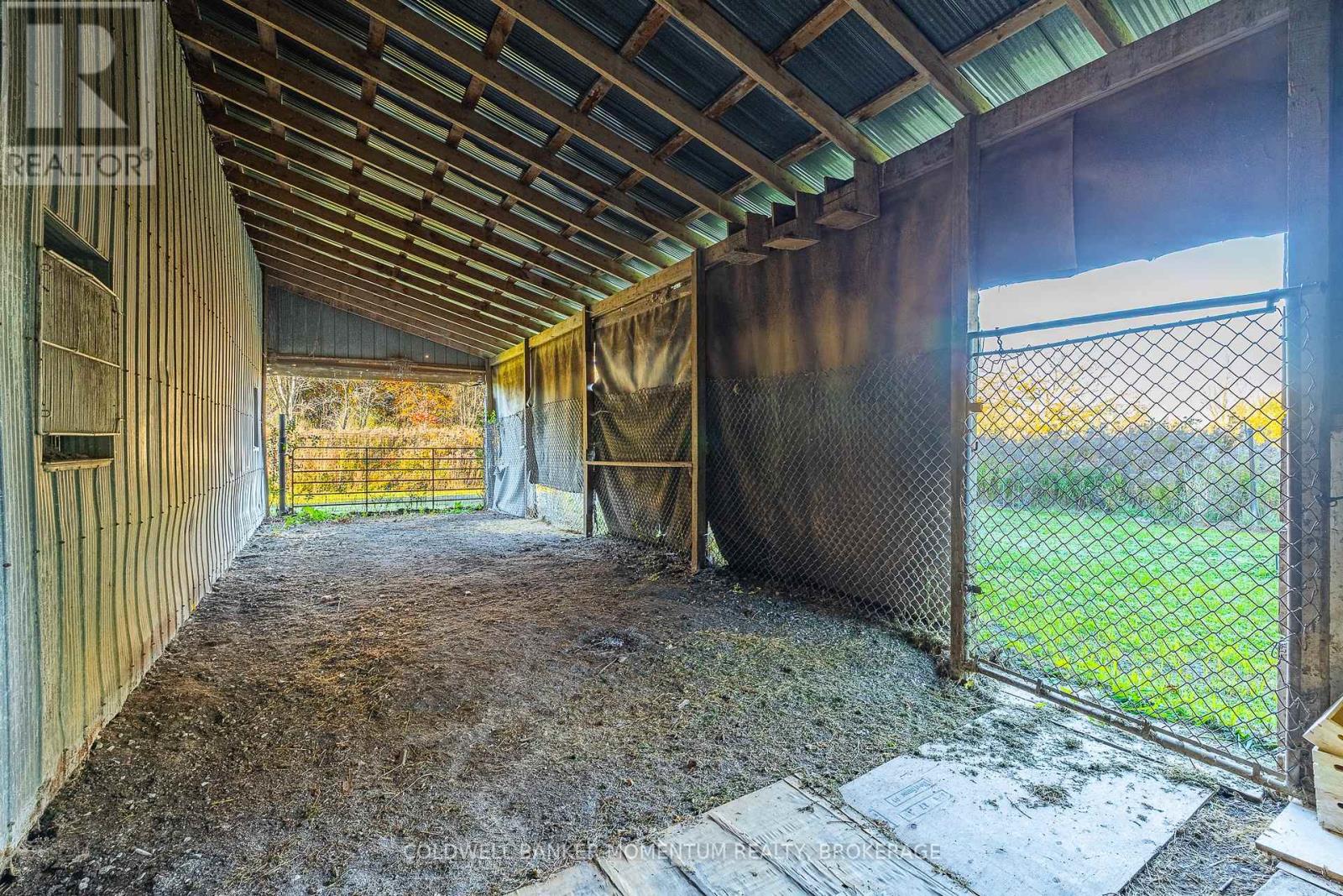 1050 Turner Road, Thorold (Port Robinson), Ontario  L2H 2Y6 - Photo 37 - X12502314