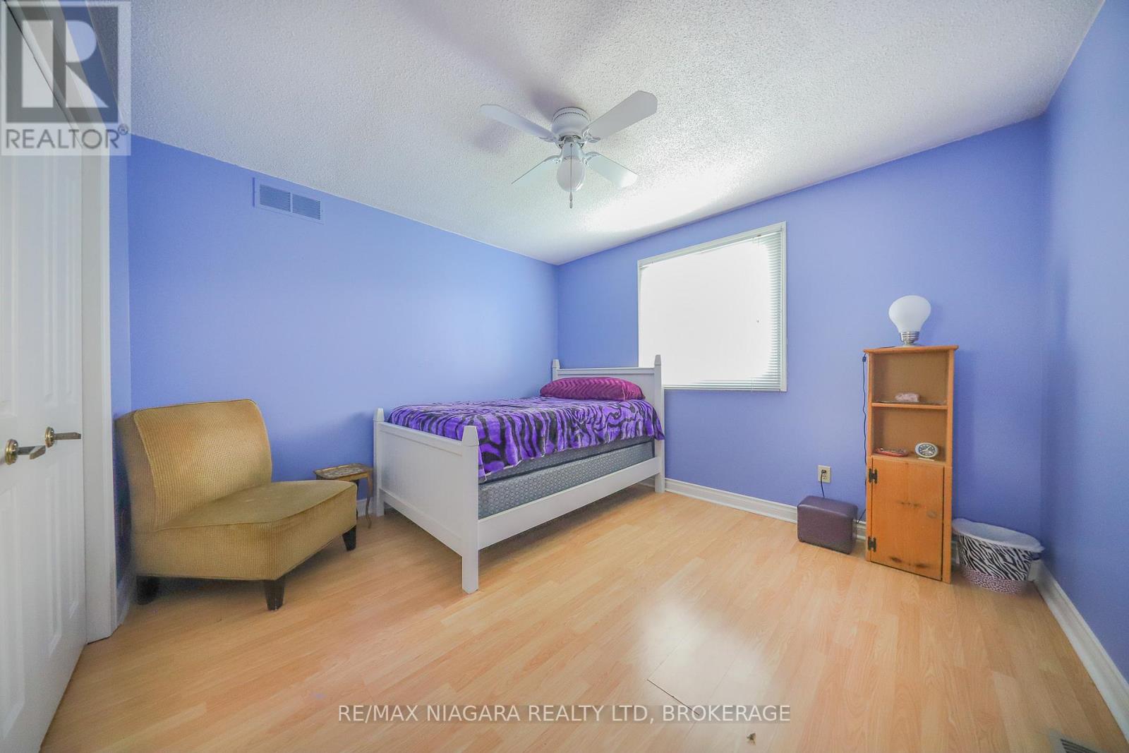 19 Elderwood Drive, St. Catharines (Grapeview), Ontario  L2S 3E5 - Photo 15 - X12502336