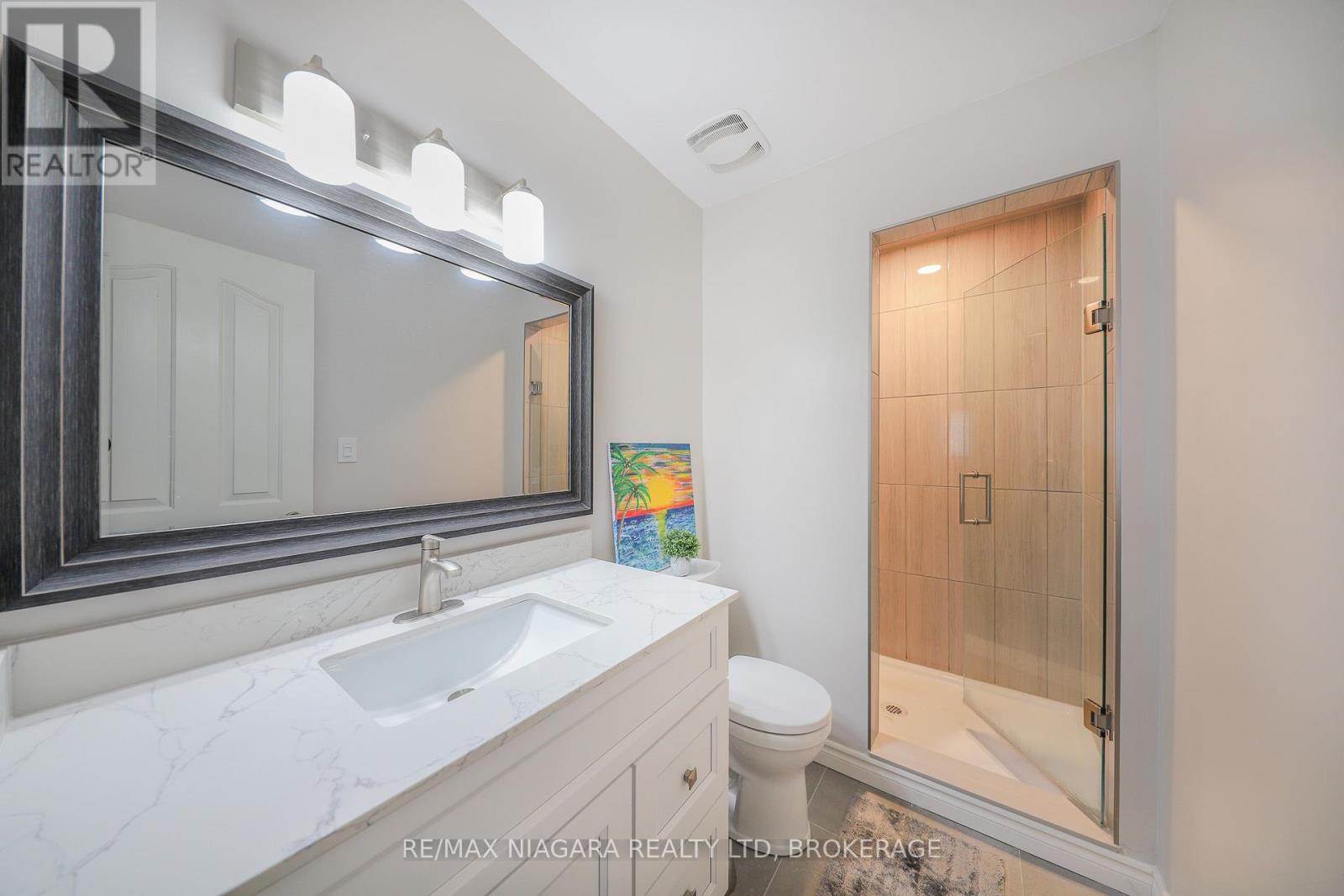 19 Elderwood Drive, St. Catharines (Grapeview), Ontario  L2S 3E5 - Photo 16 - X12502336