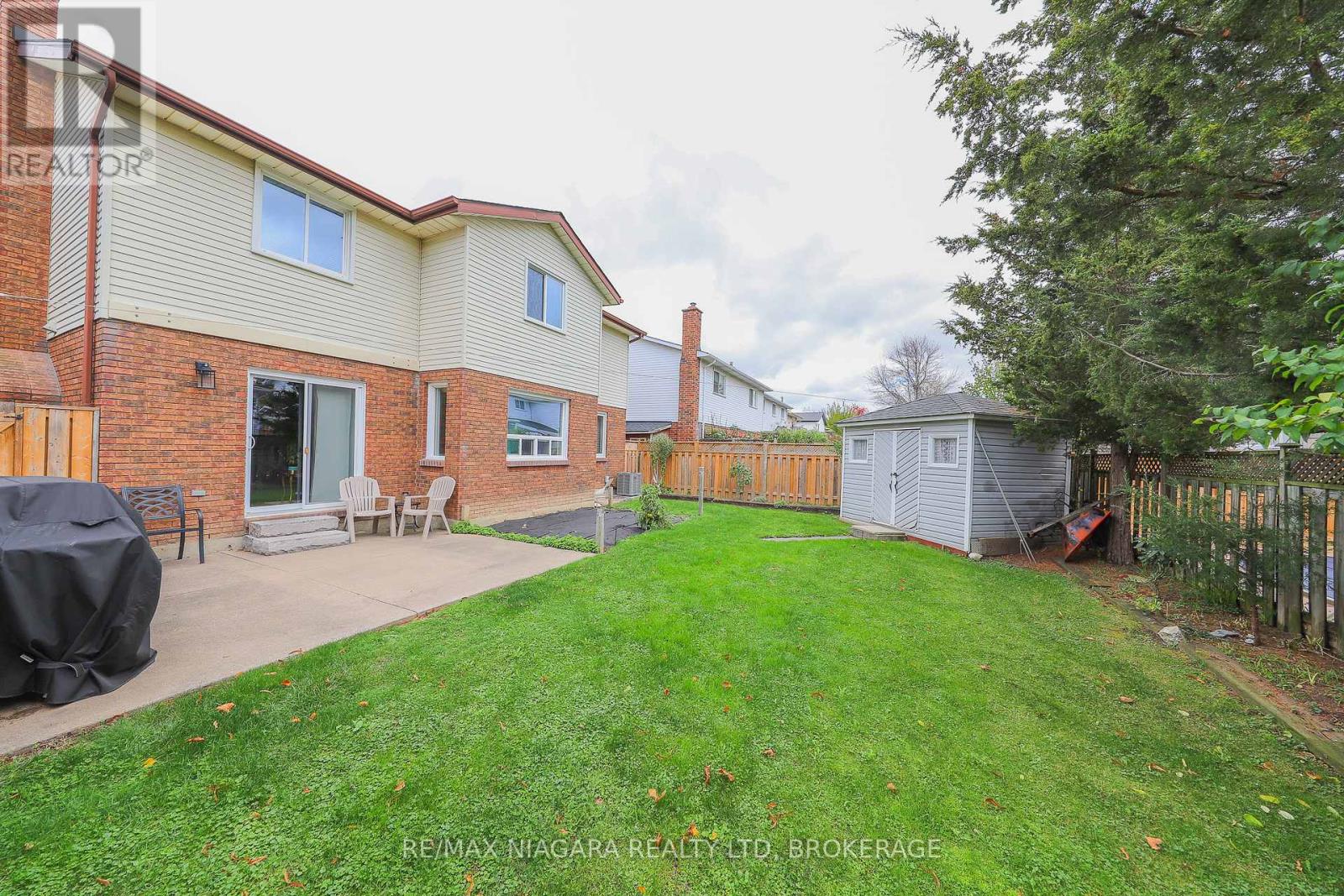 19 Elderwood Drive, St. Catharines (Grapeview), Ontario  L2S 3E5 - Photo 23 - X12502336