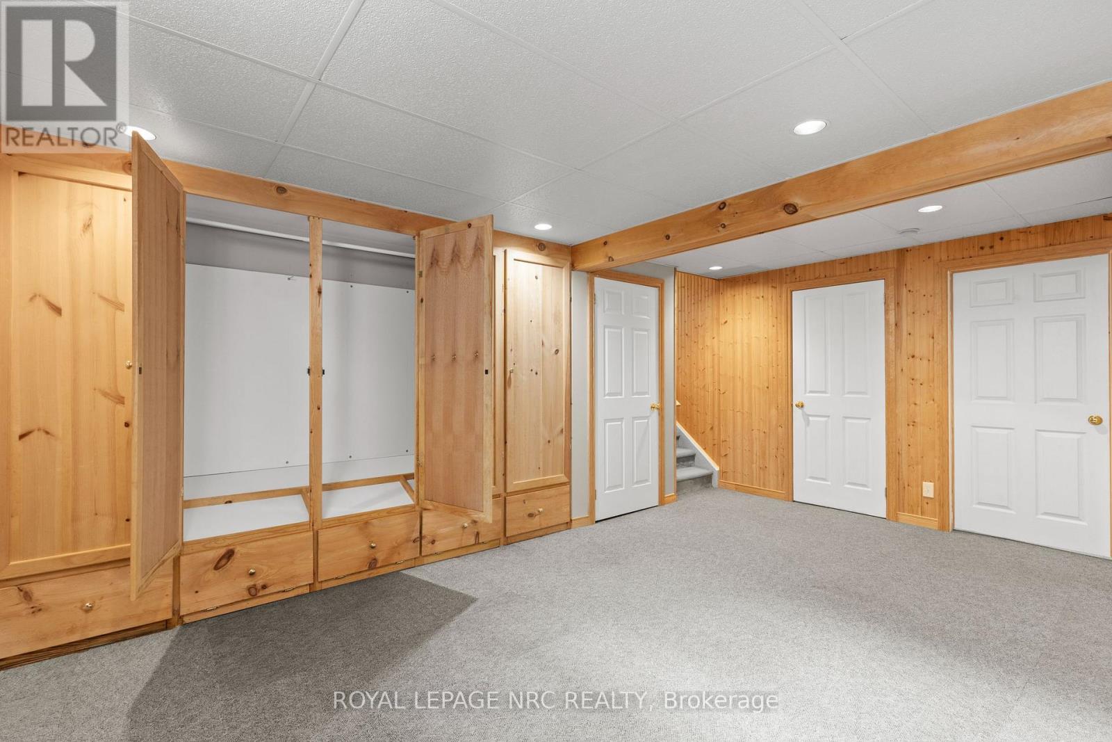 38 Baker Road S, Grimsby (Grimsby East), Ontario  L3M 5H6 - Photo 22 - X12502404