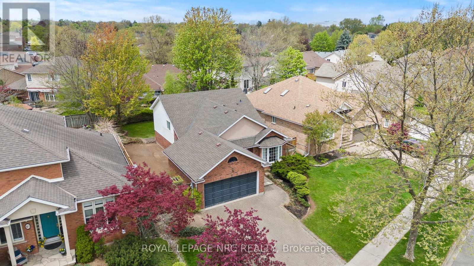 38 Baker Road S, Grimsby (Grimsby East), Ontario  L3M 5H6 - Photo 32 - X12502404