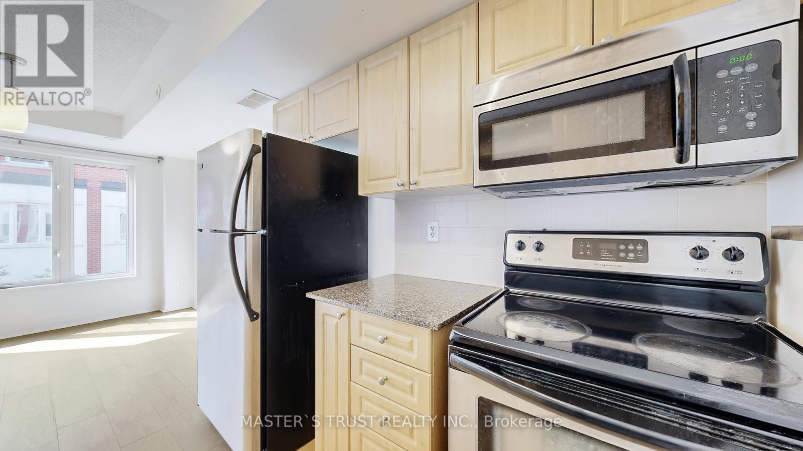 Unit4 - 74 Munro Street, Toronto, Ontario  M4M 2S9 - Photo 12 - E12502244