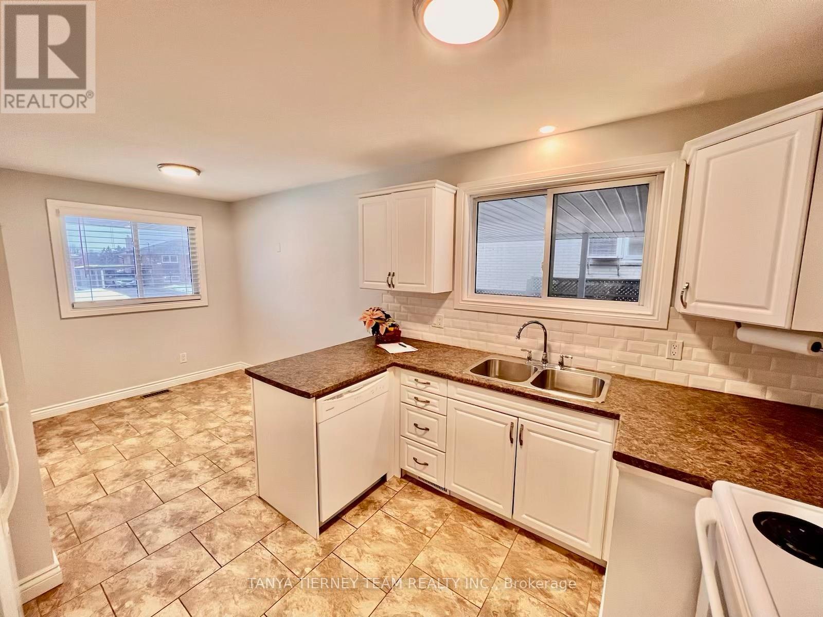 117 Keewatin Street S, Oshawa, Ontario  L1H 6Z2 - Photo 5 - E12502252