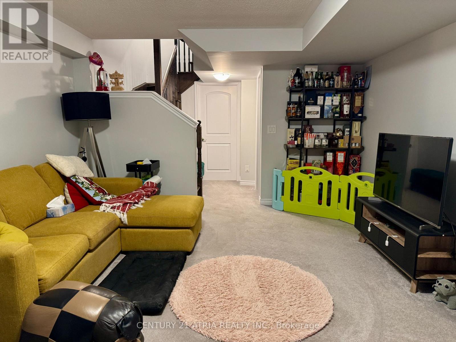 8 Marlborough Street, Whitby, Ontario  L1R 0R2 - Photo 11 - E12502280