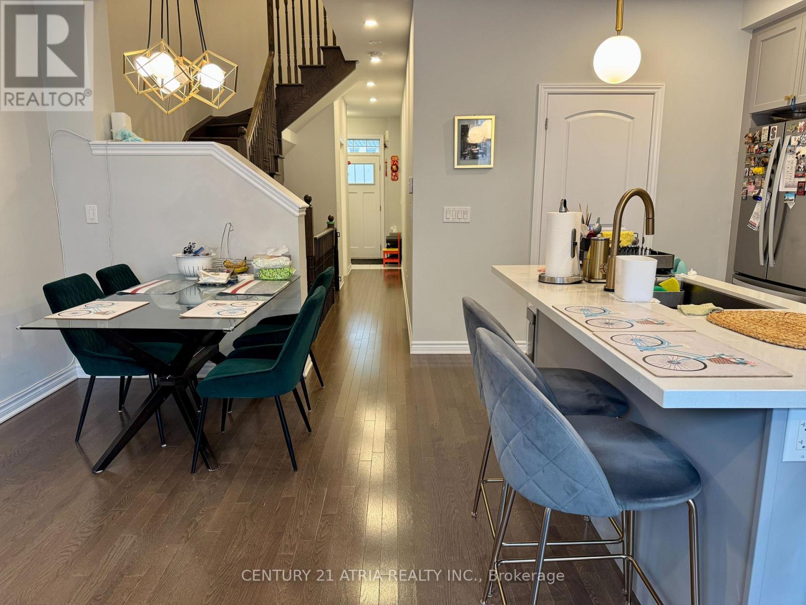 8 Marlborough Street, Whitby, Ontario  L1R 0R2 - Photo 5 - E12502280