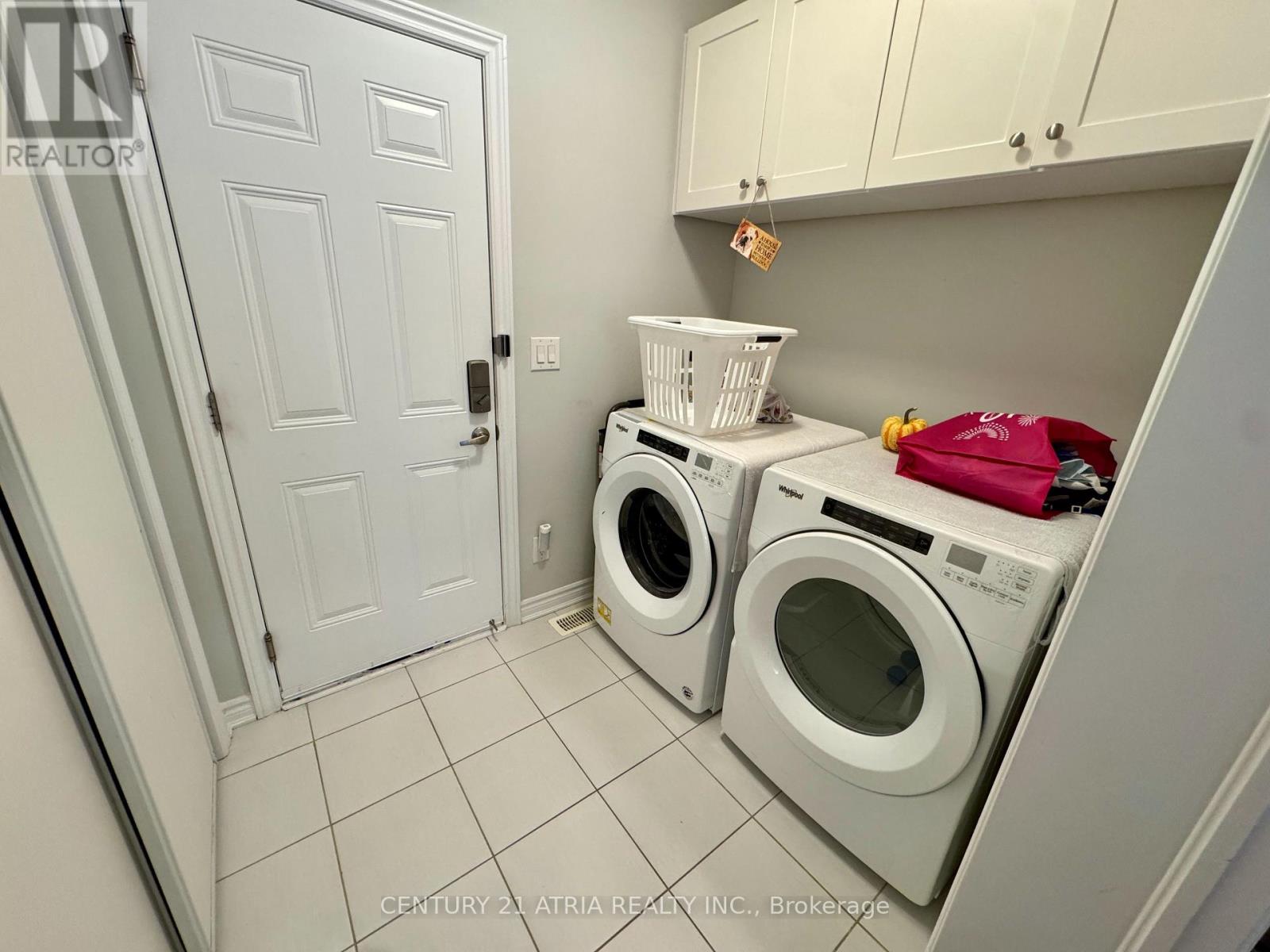 8 Marlborough Street, Whitby, Ontario  L1R 0R2 - Photo 6 - E12502280