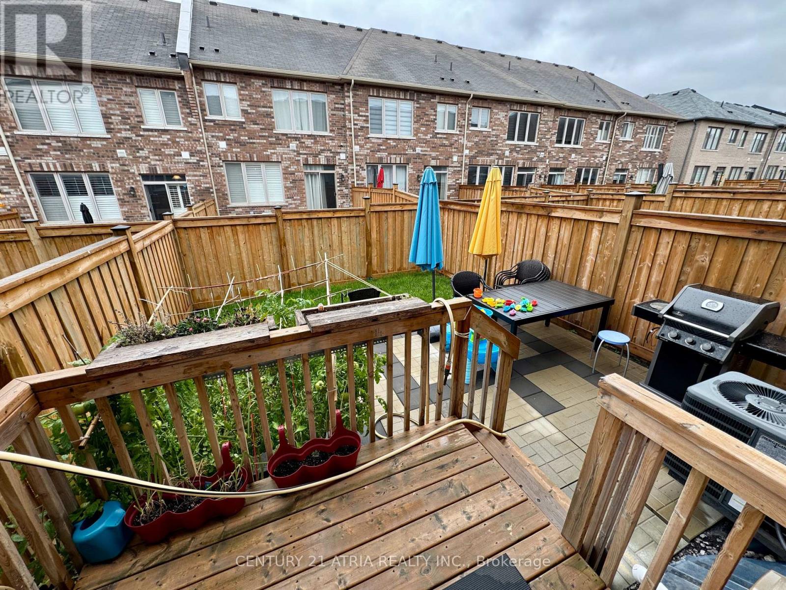 8 Marlborough Street, Whitby, Ontario  L1R 0R2 - Photo 7 - E12502280